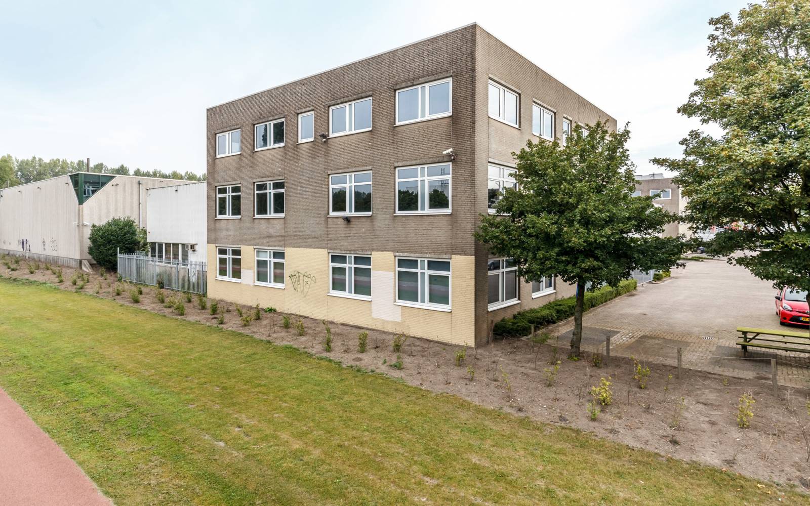 Molenbaan 13 Capelle aan den ijssel Bedrijfsruimte huren