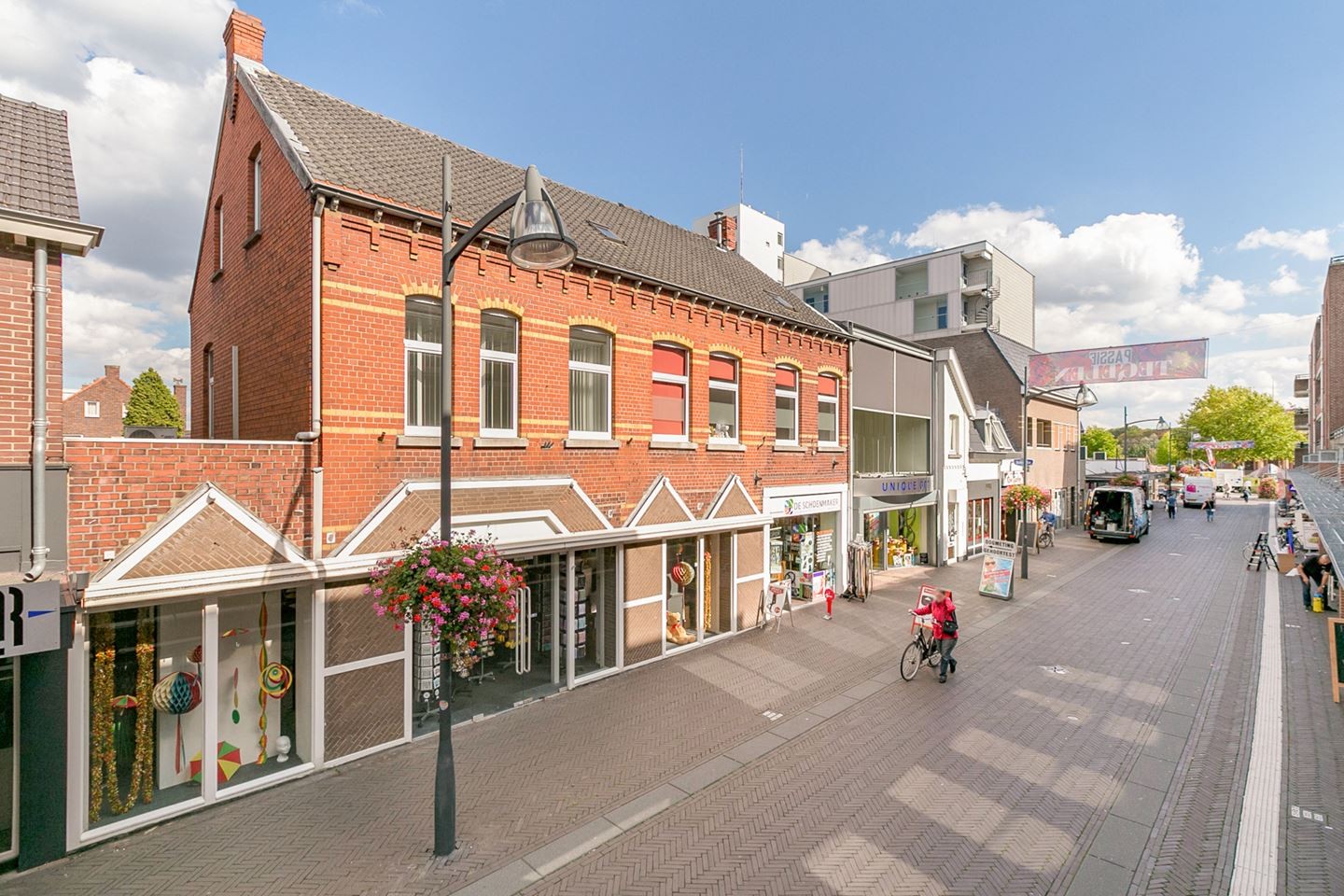 Kerkstraat 47 In Tegelen - Kantoor Huren