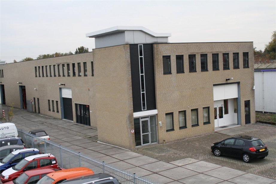 Hoofdweg 10 in Capelle aan den IJssel Bedrijfsruimte huren