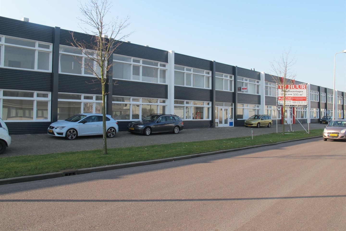 Bedrijfsweg 1 I Alphen aan den rijn - Kantoor huren
