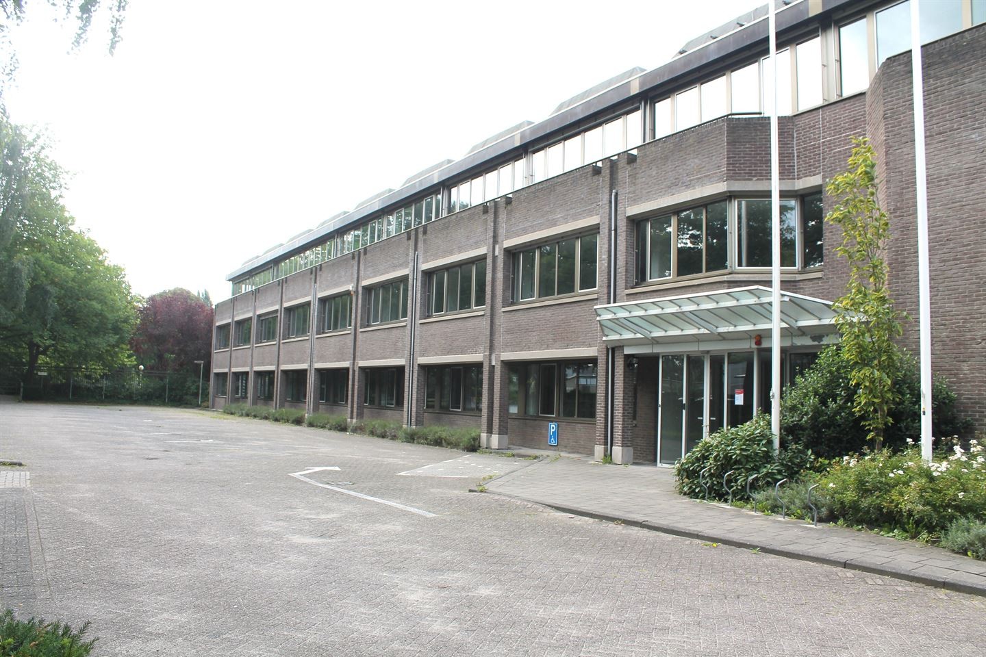 van Houten Industriepark 21 A Weesp Kantoor huren