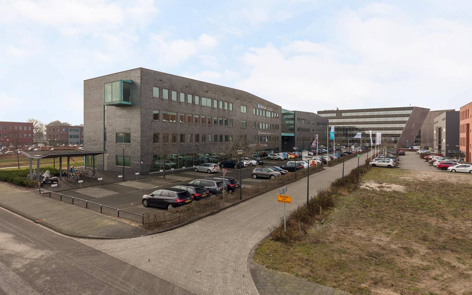 Dokter van Lookeren Campagneweg 216 Zwolle Kantoor huren Dokter van Lookeren Campagneweg 216 Zwolle Kantoor huren