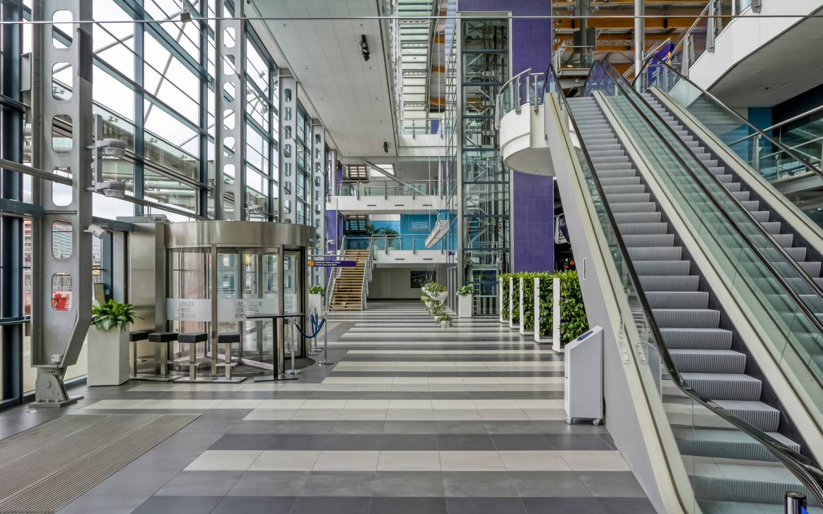 Piet Heinkade 27 Amsterdam Kantoor huren