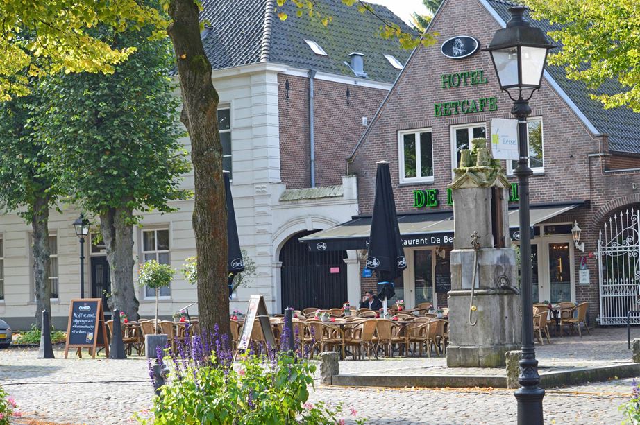 Markt 20 in Eersel - Winkel met showroom kopen
