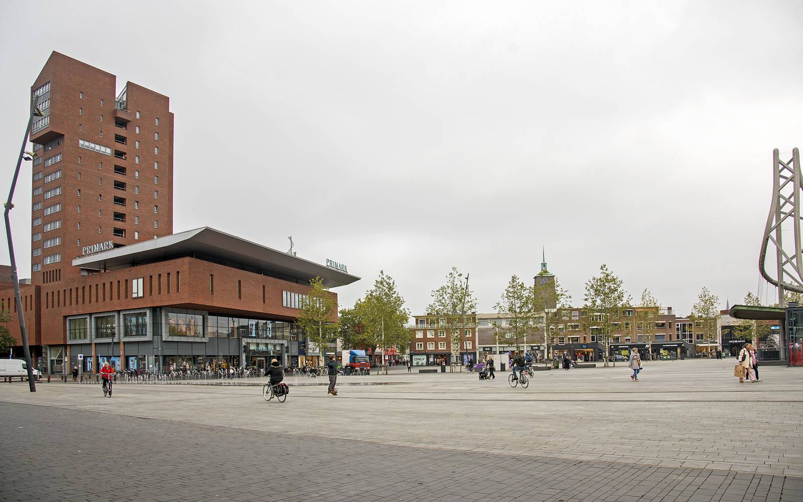 H.J. van Heekplein 82 Enschede Winkel