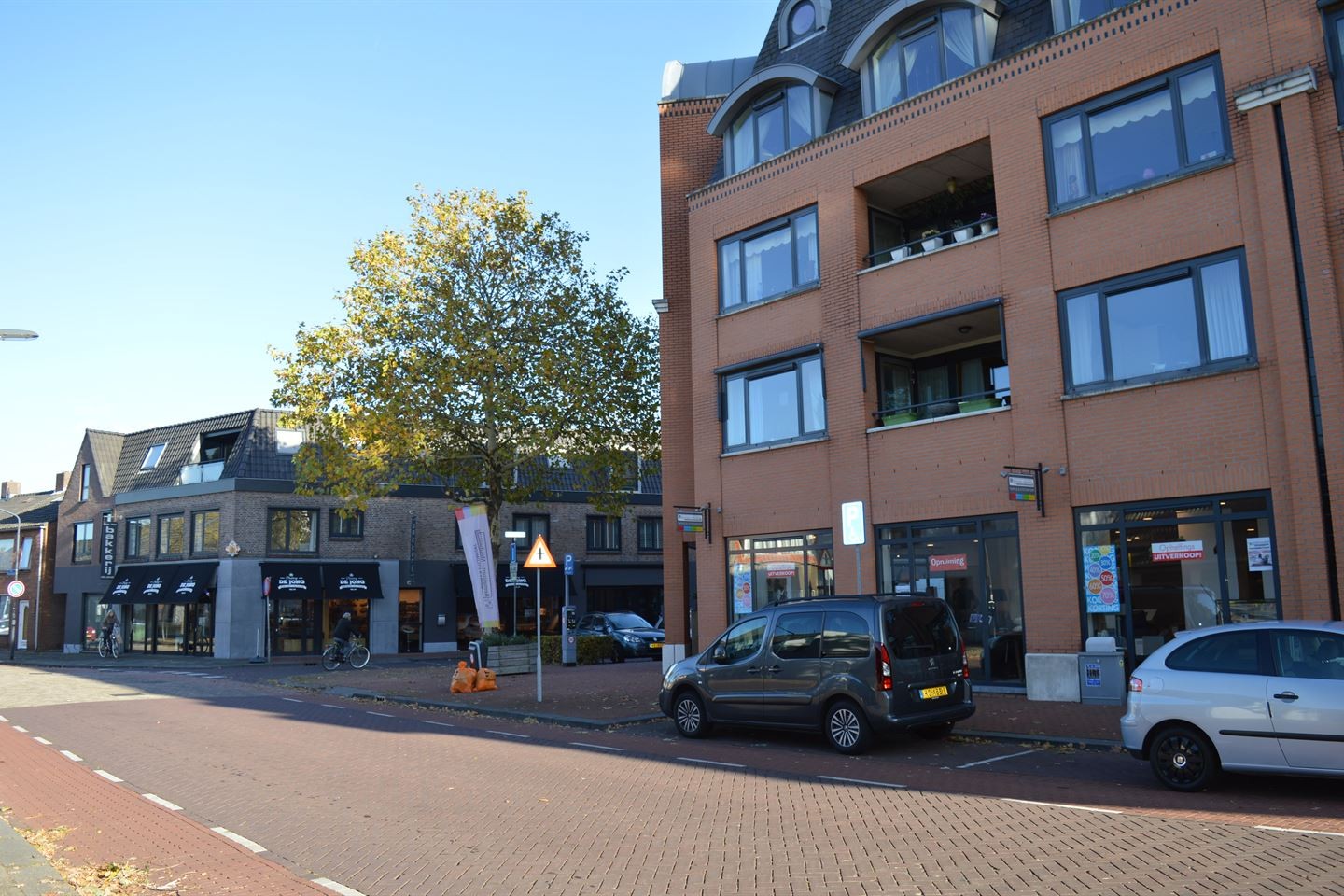 Rulstraat 17 In Oosterhout - Winkelruimte Huren