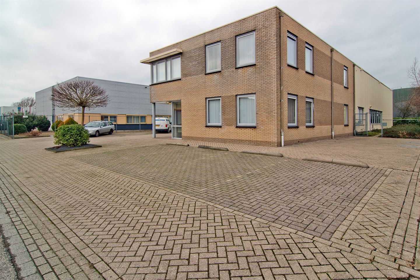 newtonstraat 13 4004 kd tiel